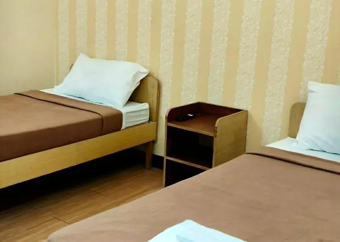 Hotel One Ventures Place - Budget And Dorm In *